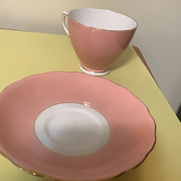 Vintage Colclough bone china cup and saucer collectible*13 - Picture 6 of 6